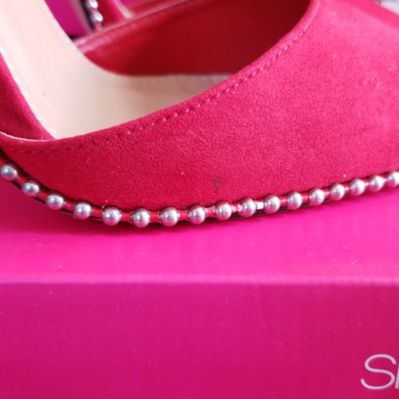 Red Trim Studded High Heels New Never Worn 9.5 - Picture 7 of 8